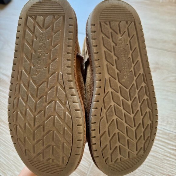 UGG - Koolaburra - Big Kid size 1 - Picture 5 of 6